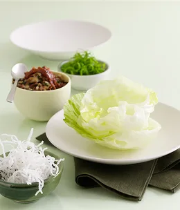 Duck and water chestnut sang choi bau