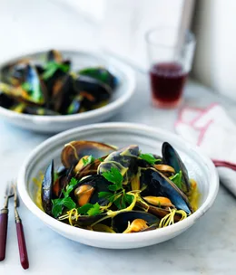Mussels with leek, cider and saffron velouté