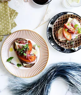 Ham and vintage cheddar sandwiches with peach relish