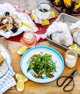 Sautéed zucchini flowers with lemon, chilli and garlic