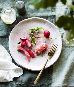 Radishes with bone-marrow rouille