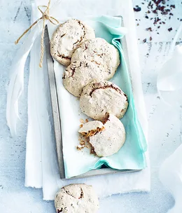 Folonomo’s cacao nib rocks