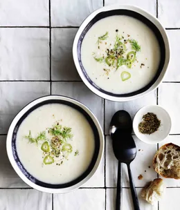 Fennel and leek soup with four spice
