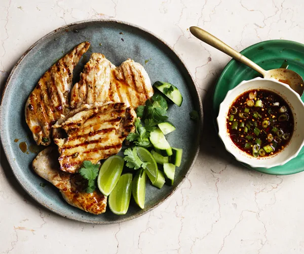 Pounded chicken with jaew