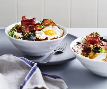 Bacon and egg rice bowls