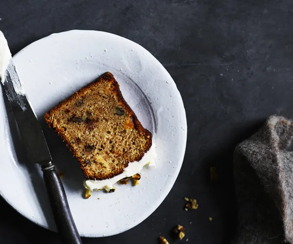 Mulled apple and spelt loaf