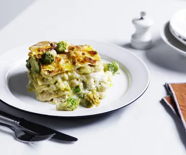 Lasagne with romanesco (Lasagne con broccolo romanesco)