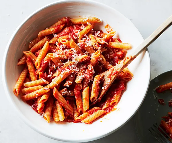 Penne with ginger and tomato