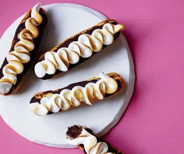 Ryan Gosling, the candy bar (aka an inverted Polly Waffle)