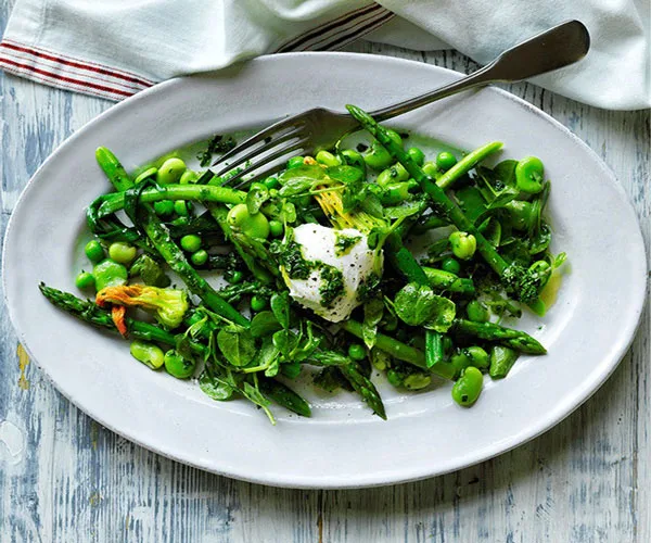 Salade printemps with goat&rsquo;s curd and herb vinaigrette