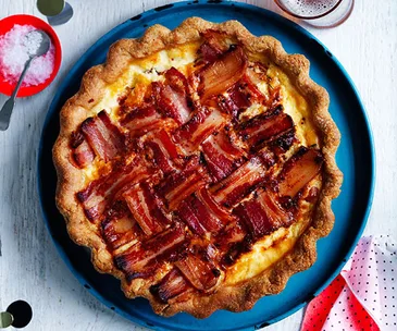 Bacon and tomato polenta-crust pie