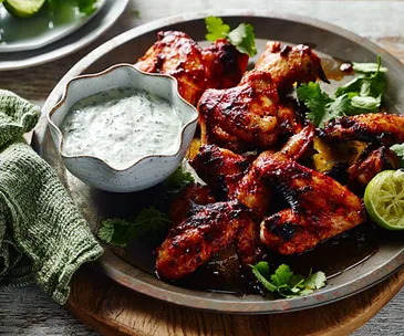 Chipotle chicken wings with dipping sauce