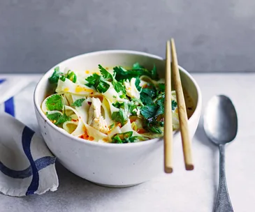 Coconut-chicken soup with turmeric
