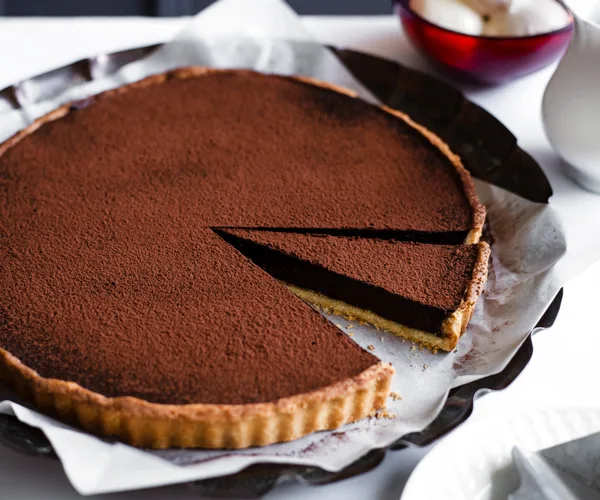 Chocolate tart