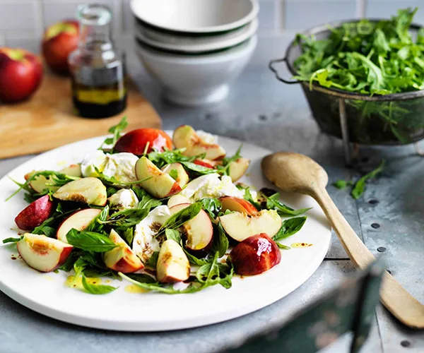 Nectarine, buffalo mozzarella and rocket salad