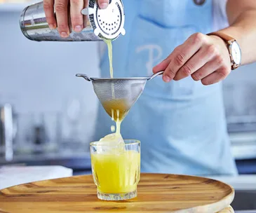 Raes on Wategos’s Piña Colada