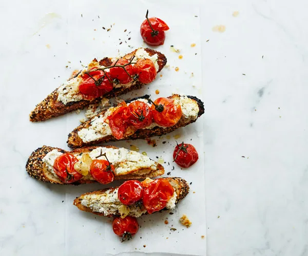 Giovanni Pilu&rsquo;s herbed ricotta and roasted-tomato bruschetta