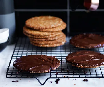 Chocolate hob-nob biscuit recipe