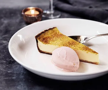 Custard tart with rhubarb ice-cream