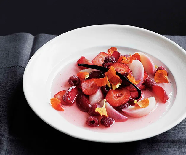White peach and black plum fruit salad