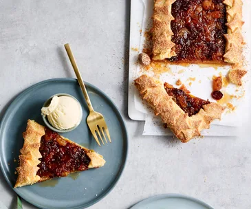 Jaclyn Koludrovic’s gluten-free fruit mince crostata