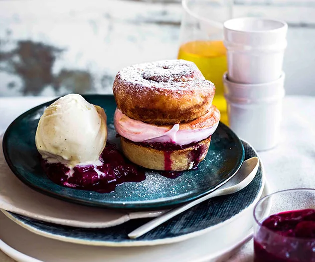 Marshmallow and rhubarb jam toasties