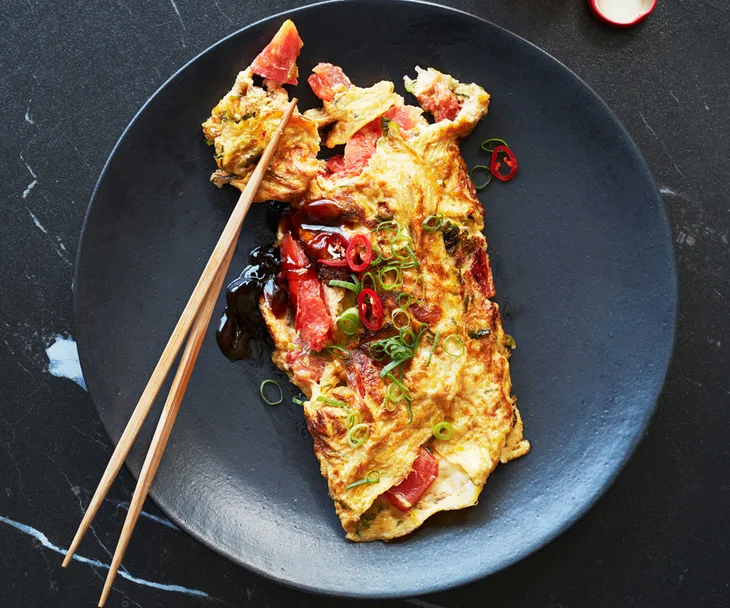 Tomato and spring onion omelette 