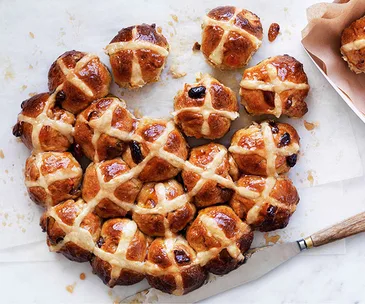 Apple and cinnamon hot cross buns