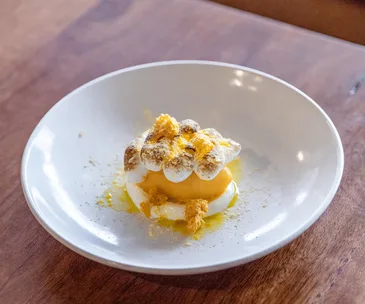 Restaurant Labart in Burleigh Heads, Queensland