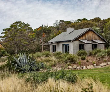 Tasmania accommodation Piermont Retreat in East Coast Tasmania