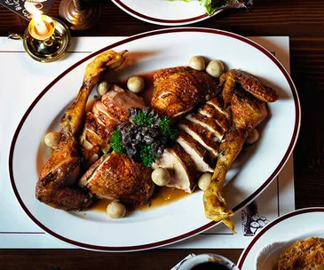 Restaurant Hubert's chicken fricassée