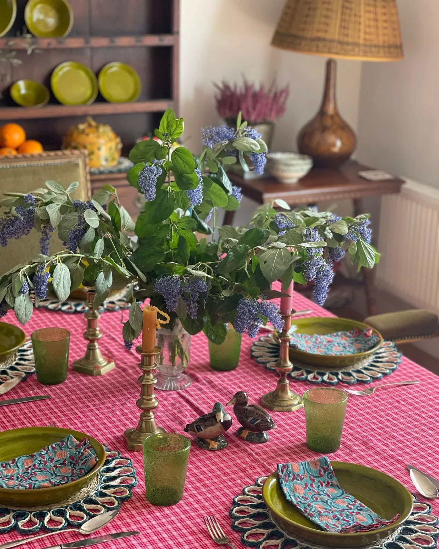 fresh table setting by lisa burdus