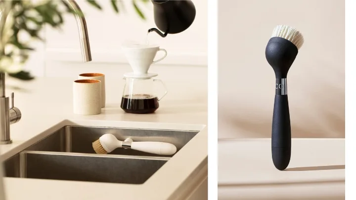 One Brush recycled plastic dish brush Yeseco black and white