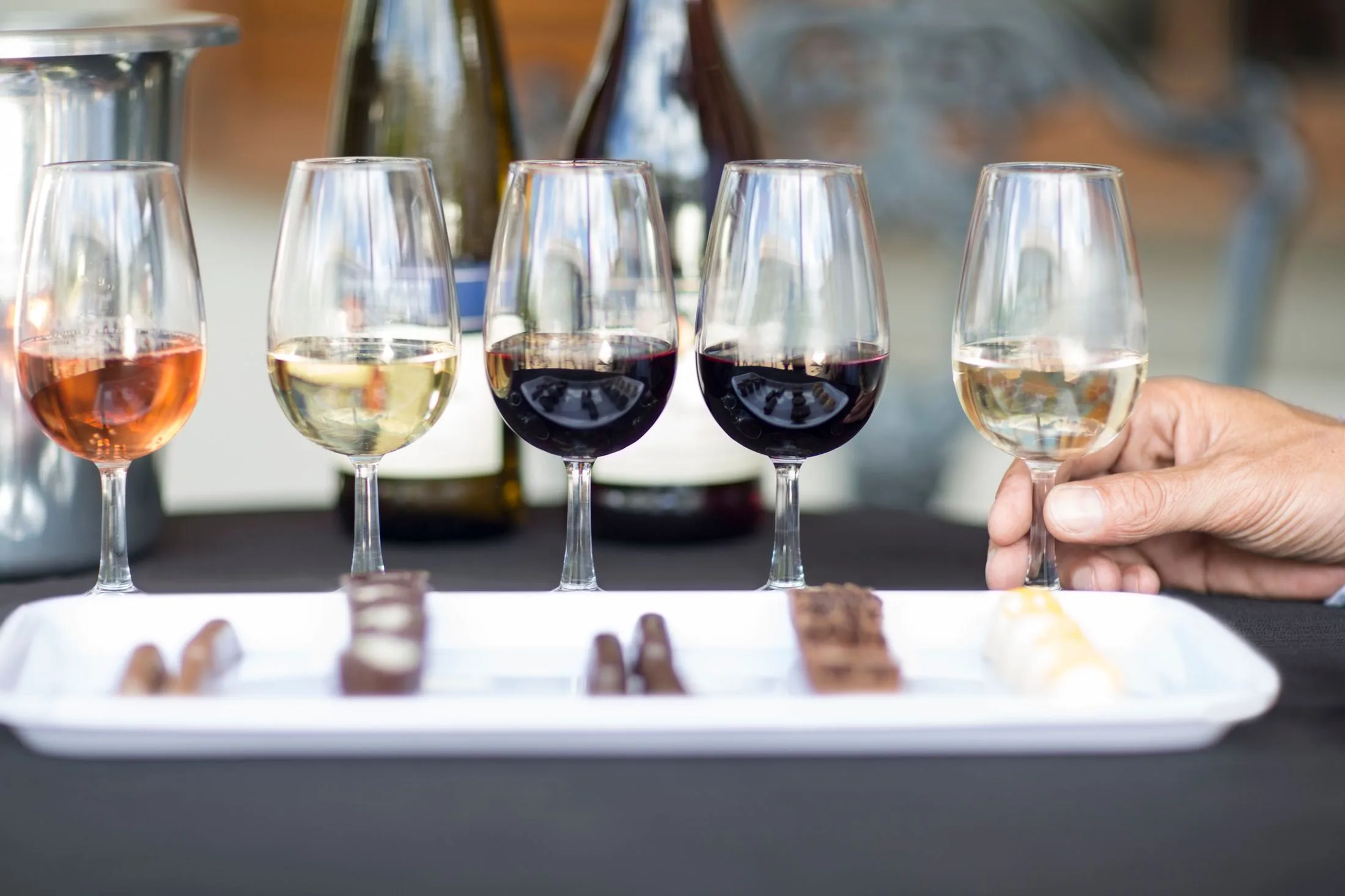 Four delicious wine + chocolate pairings