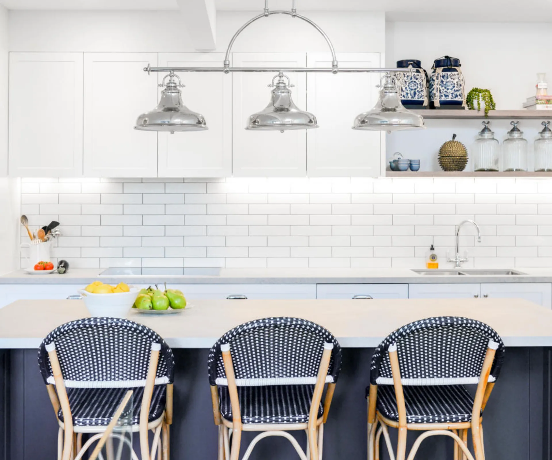 Before and after: a dated kitchen becomes a coastal Hamptons haven