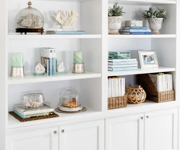 How to style an Insta-worthy bookshelf