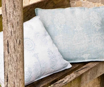 This cushion makeover from decorating maven Annie Sloan has us feeling crafty