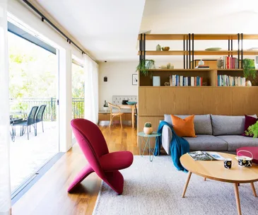 A vibrant home in Sydney awash with mid-century style