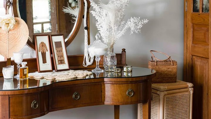 how to organise and store your jewellery
