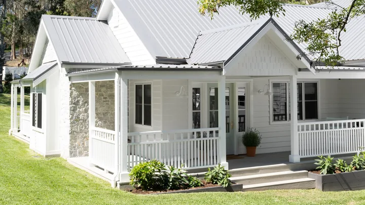 modern country farmhouse brisbane exterior