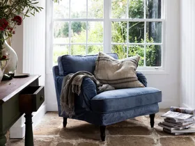 Style in 60 seconds: one armchair, 3 ways