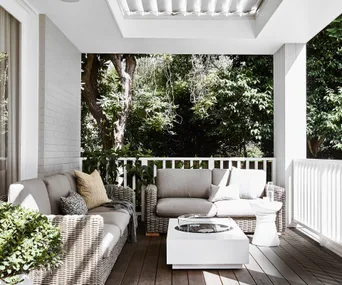 6 excuses not to leave the house this weekend