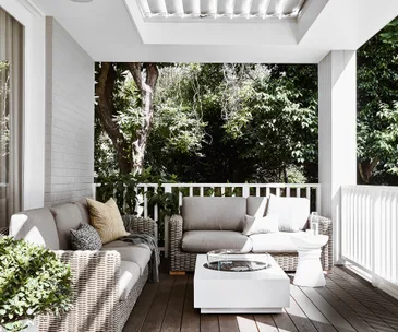 6 excuses not to leave the house this weekend