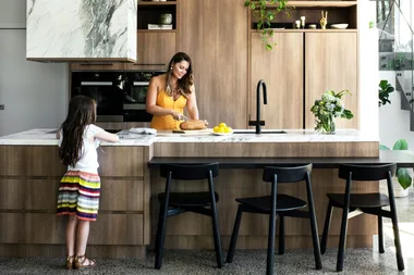 10 drool-worthy kitchen island bench ideas to inspire your kitchen revamp