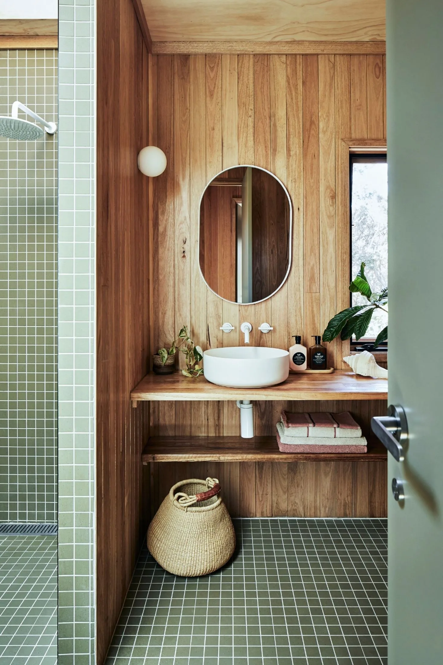 eco-friendly bathroom ideas