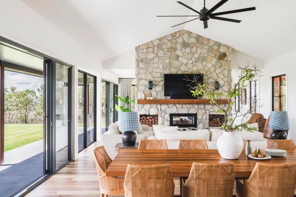 modern farmhouse dining room