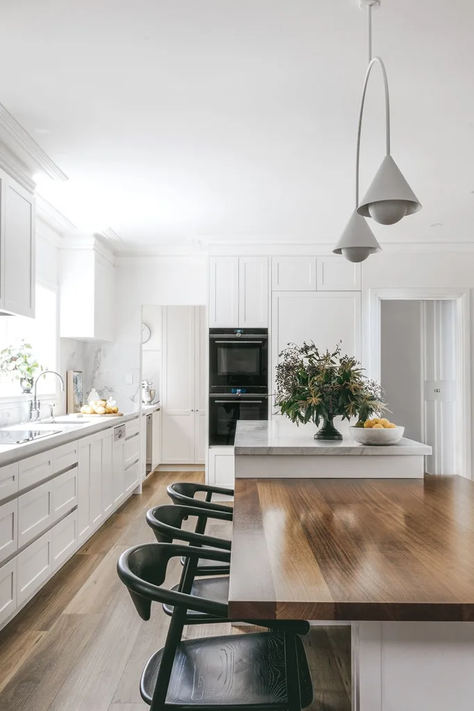 White and marble Hamptons style kitchen