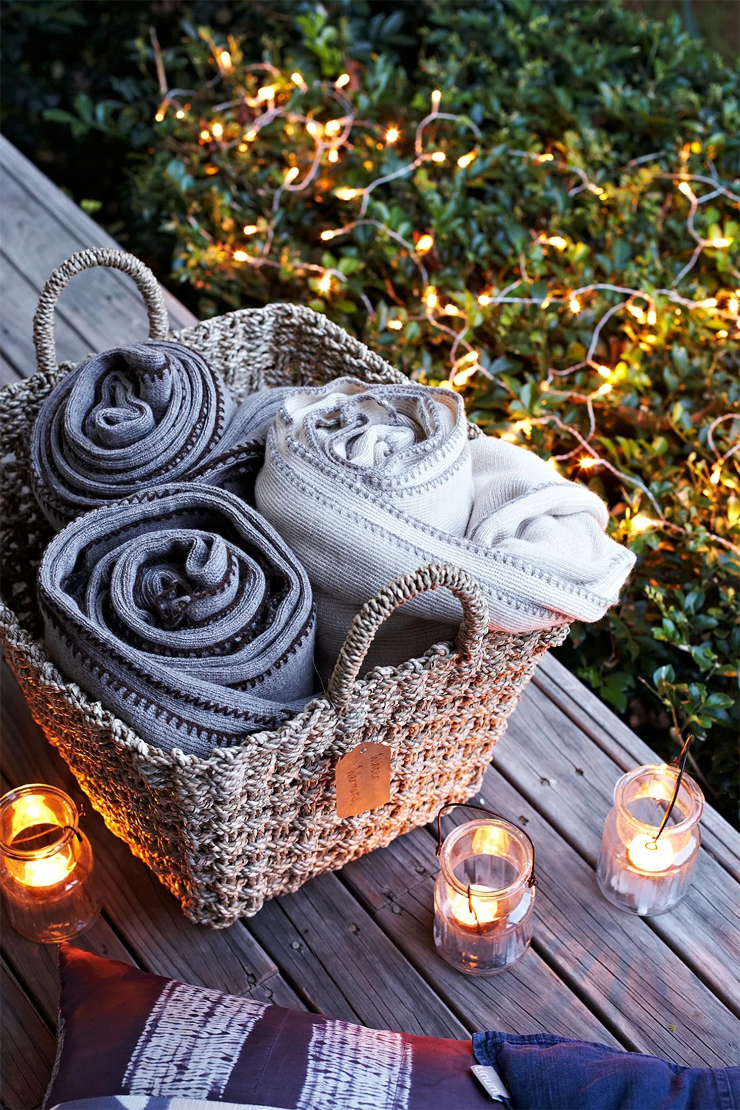 Outdoor blankets and candles