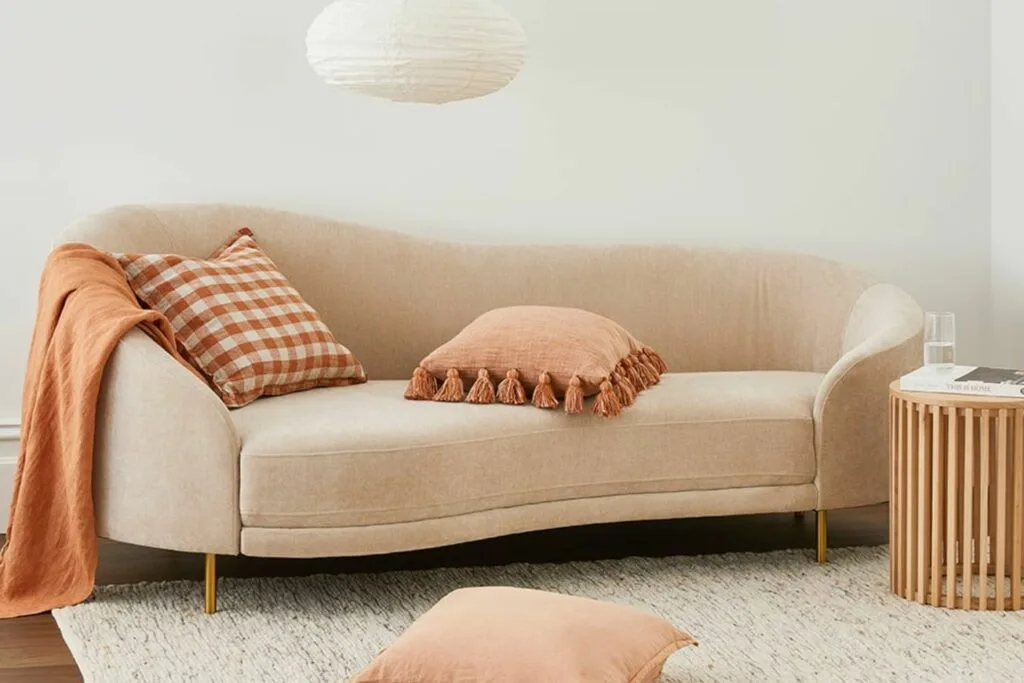 sofa-curved-beige