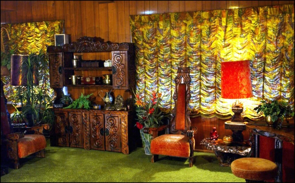 The Jungle Room, Graceland.